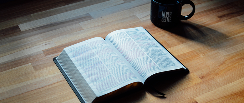 12 razones más para leer la Biblia todos los días
